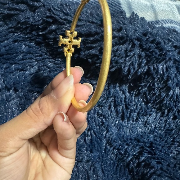 Tory Burch bracelet gold Tory Burch logo with diamond matte finish - Picture 7 of 10